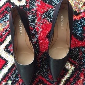 Brand new Aerosoles black pumps size 9.5
